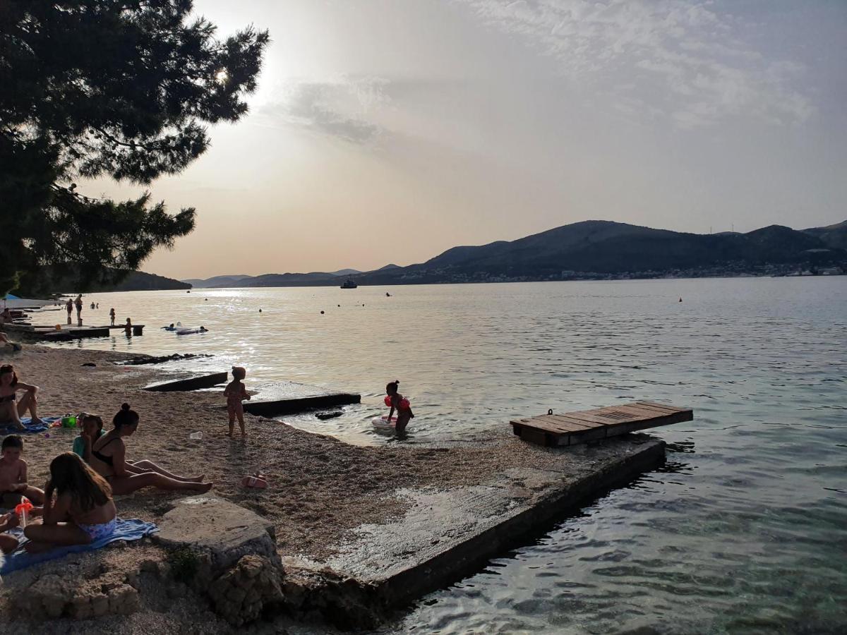 Apartman Tamara Trogir Exteriör bild